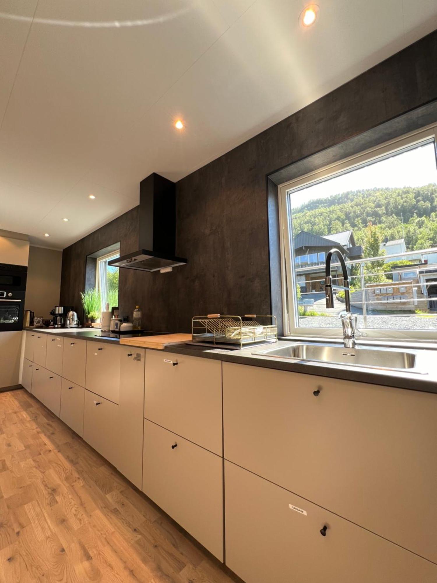 Tromso Arctic Villa With Free Parking Екстериор снимка
